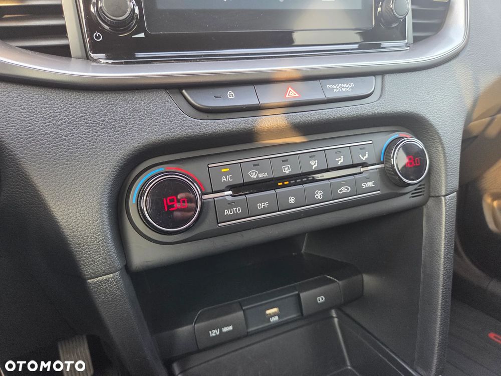 Kia Ceed 1.5 T-GDI L Business Line Plus DCT - 23