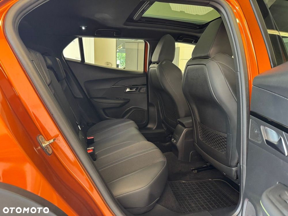 Peugeot 2008 1.2 PureTech GT Line S&S - 9