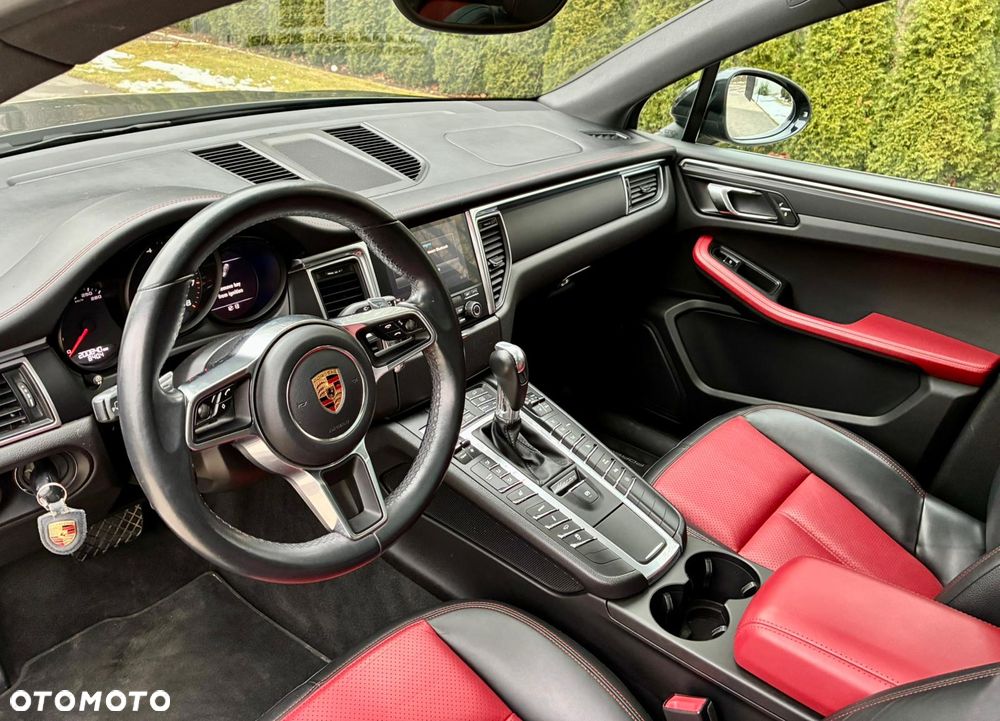 Porsche Macan - 10