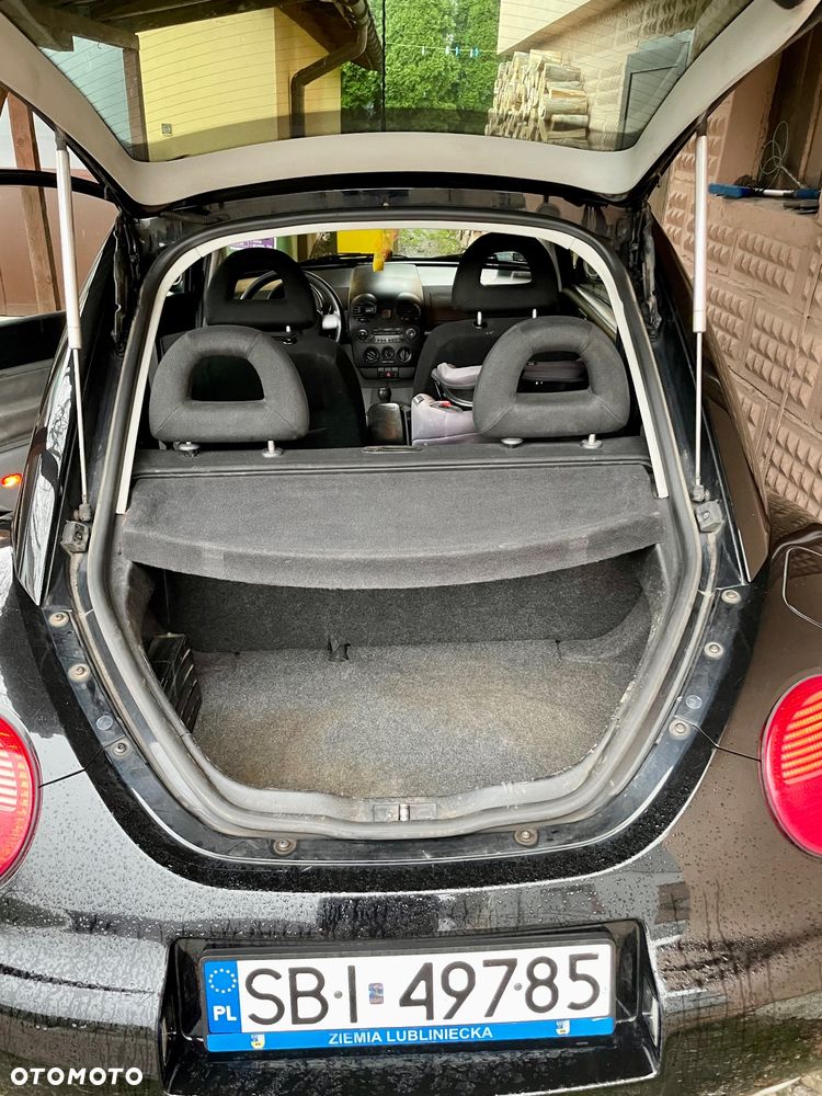 Volkswagen New Beetle 1.9 TDI - 10