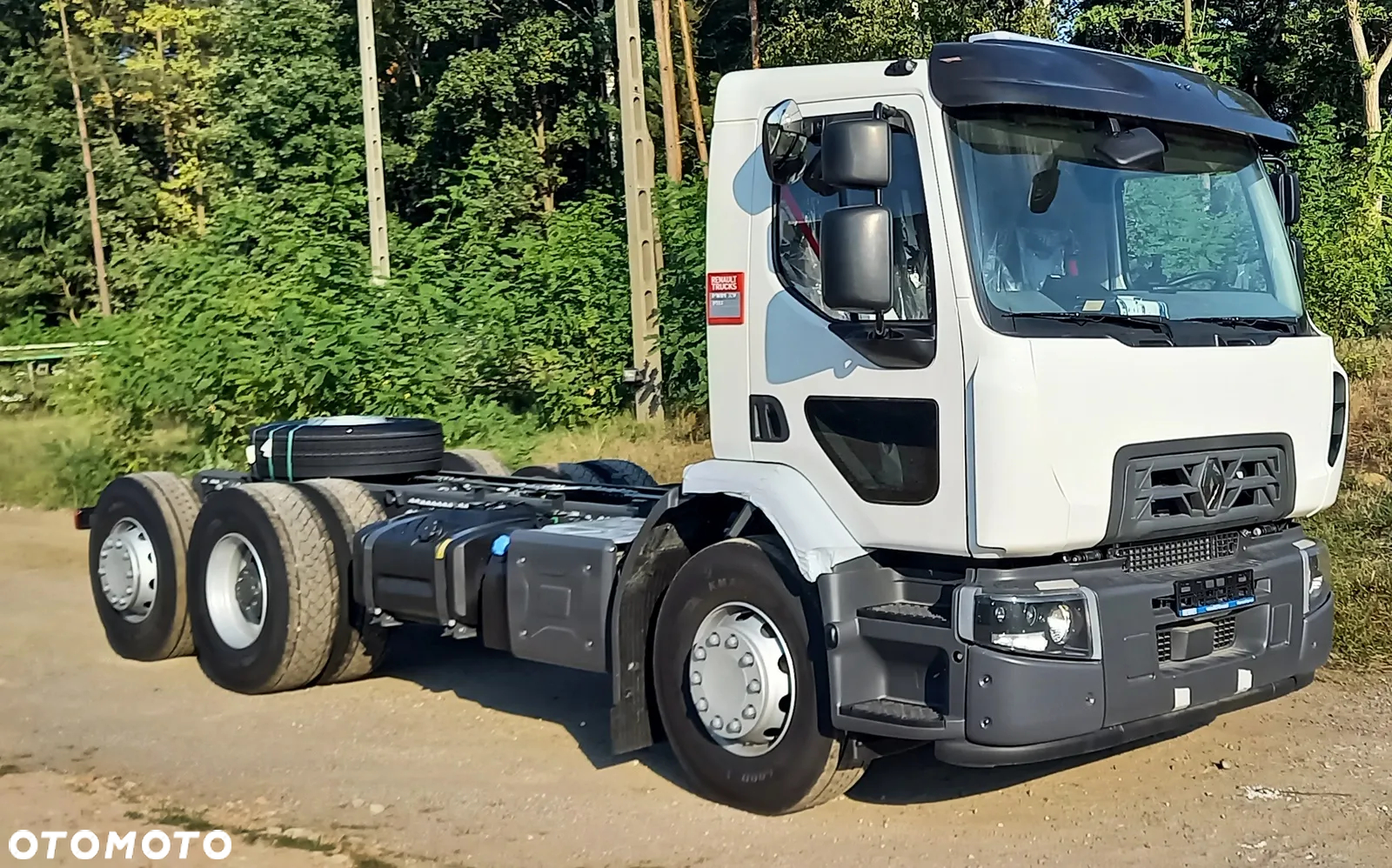Renault D 26 WIDE P6X2 ŚMIECIARKA 320E6 - 6
