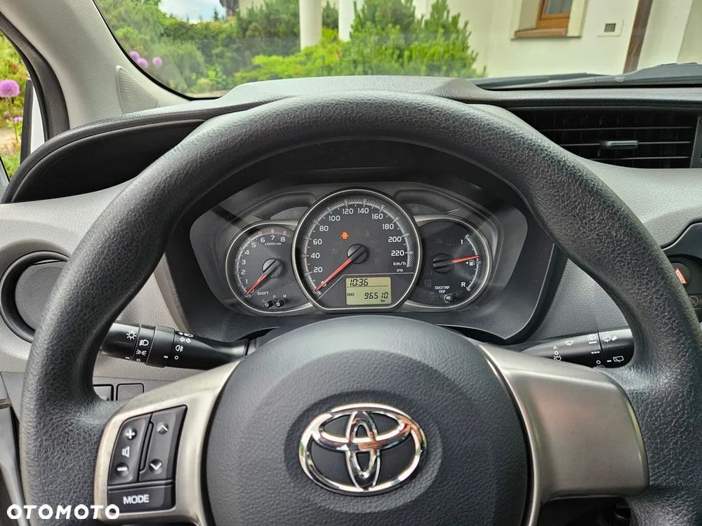 Toyota Yaris - 23