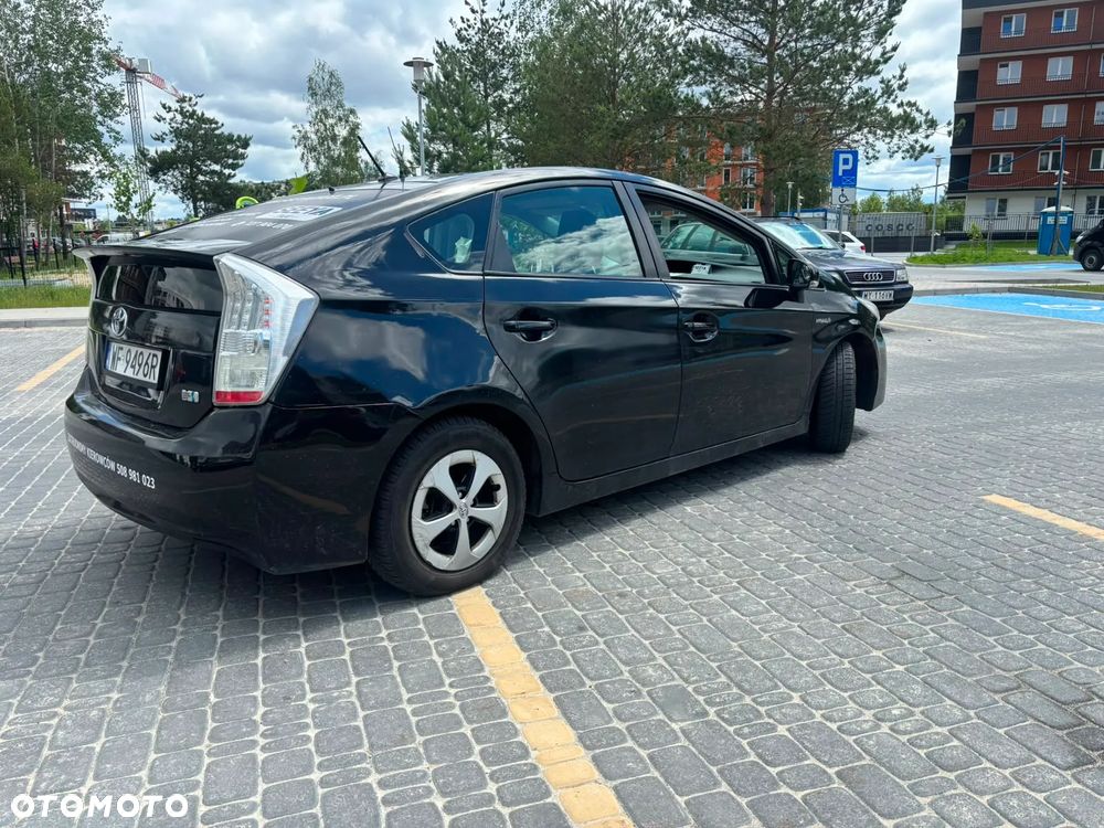 Toyota Prius - 2