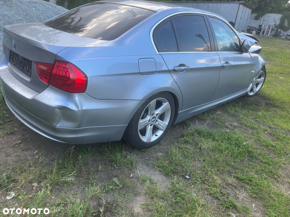BMW Seria 3 325d DPF Edition Lifestyle - 5