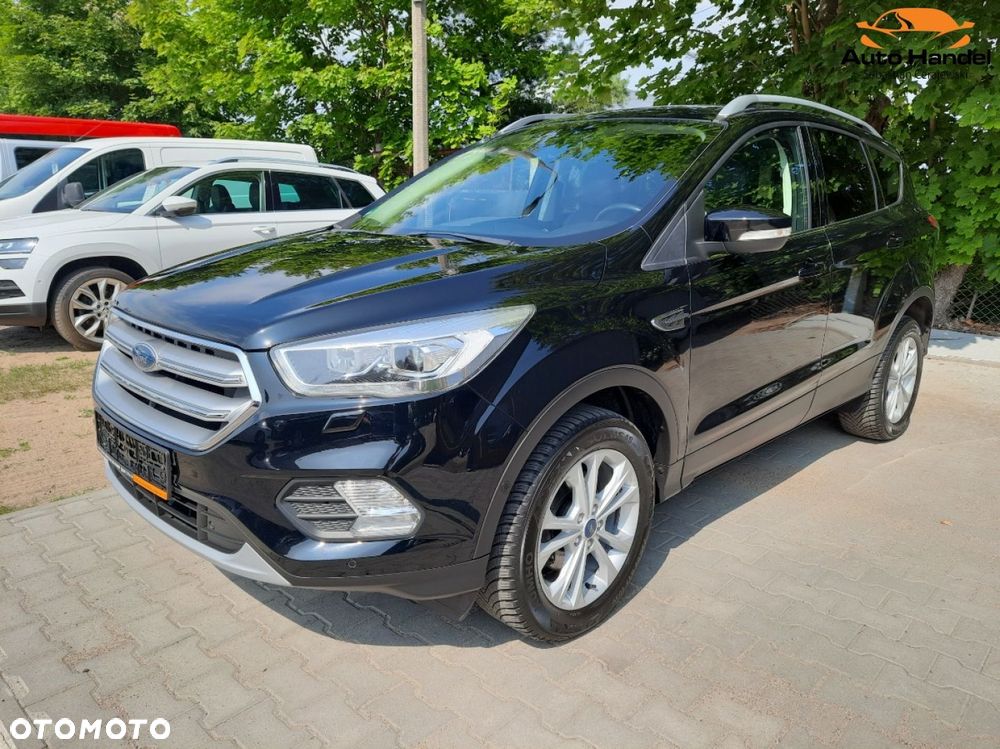 Ford Kuga 1.5 EcoBoost 2x4 Titanium - 4