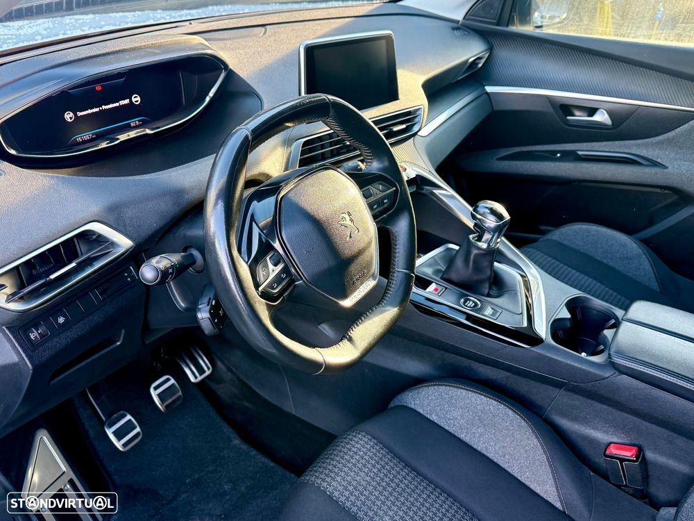 Peugeot 3008 1.5 BlueHDi GT - 31
