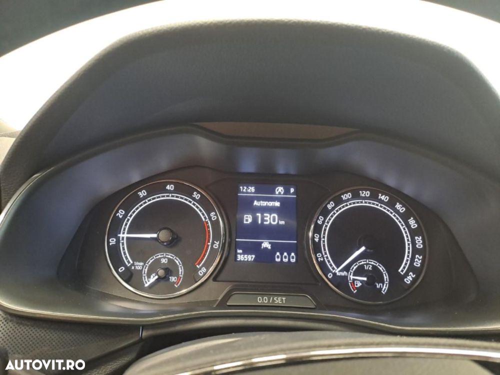 Skoda Kamiq 1.5 TSI DSG Style - 8