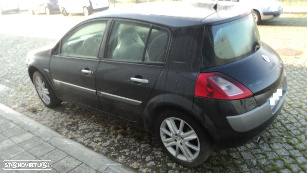 Renault Megane II 1.5 DCi 82cv 5P 2002 - Para Peças - 5
