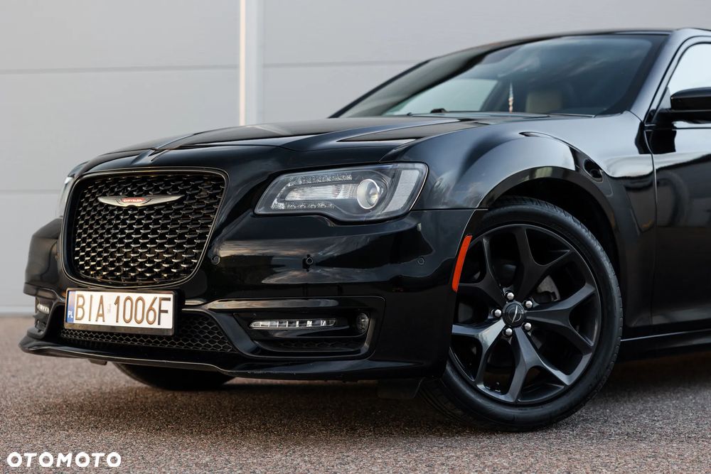 Chrysler 300s - 3