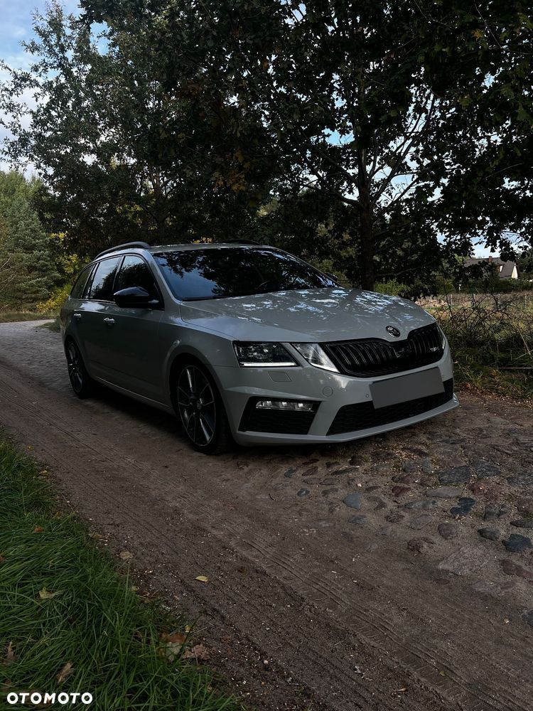 Skoda Octavia 2.0 TDI RS DSG - 3