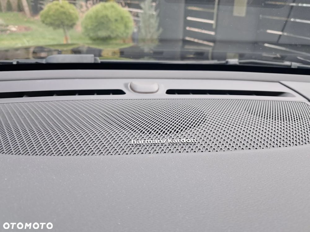 Volvo XC 40 D3 Momentum Pro - 26