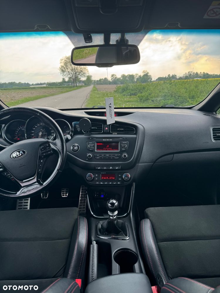 Kia Ceed 1.6 T-GDI GT - 20
