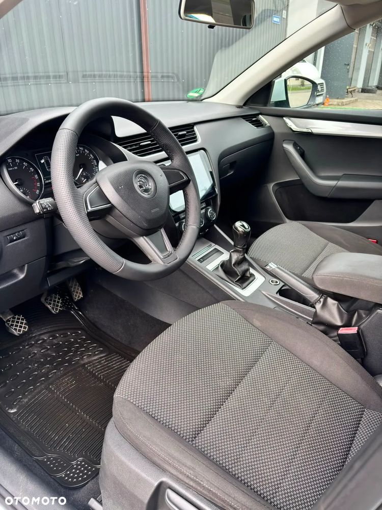 Skoda Octavia 1.6 TDI (Green tec) Style - 17