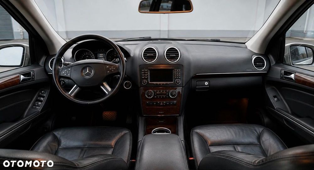 Mercedes-Benz GL - 5