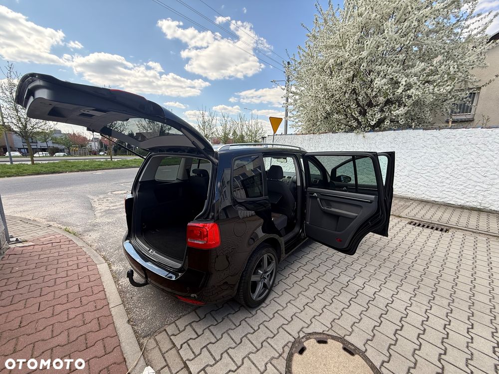 Volkswagen Touran 1.4 TSI DSG Highline - 31