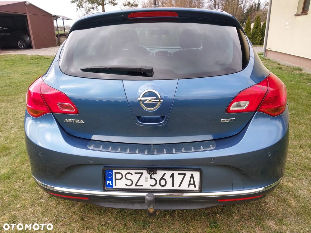 Opel Astra IV 1.7 CDTI Cosmo - 4