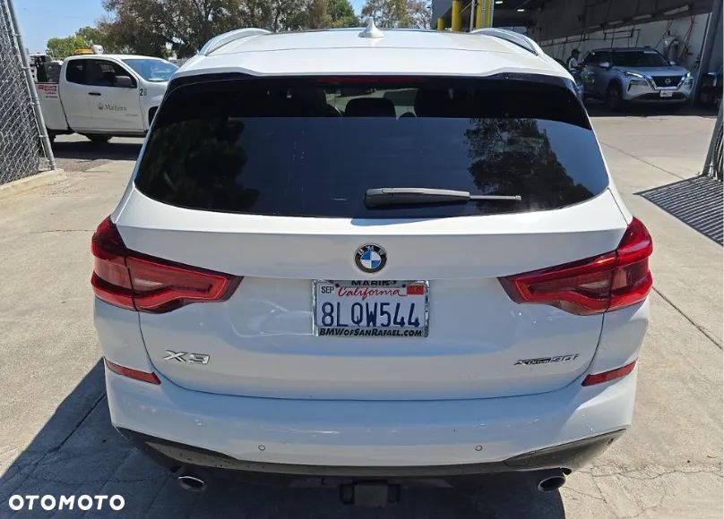 BMW X3 xDrive30i Luxury Line - 6