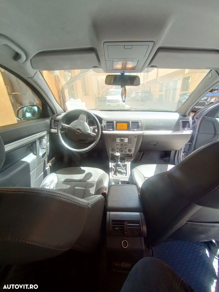 Opel Vectra 1.9 CDTI DPF Business - 13