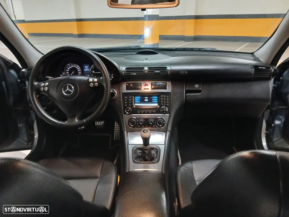 Mercedes-Benz C 220 T CDI Avantgarde DPF Sport Edition + - 12