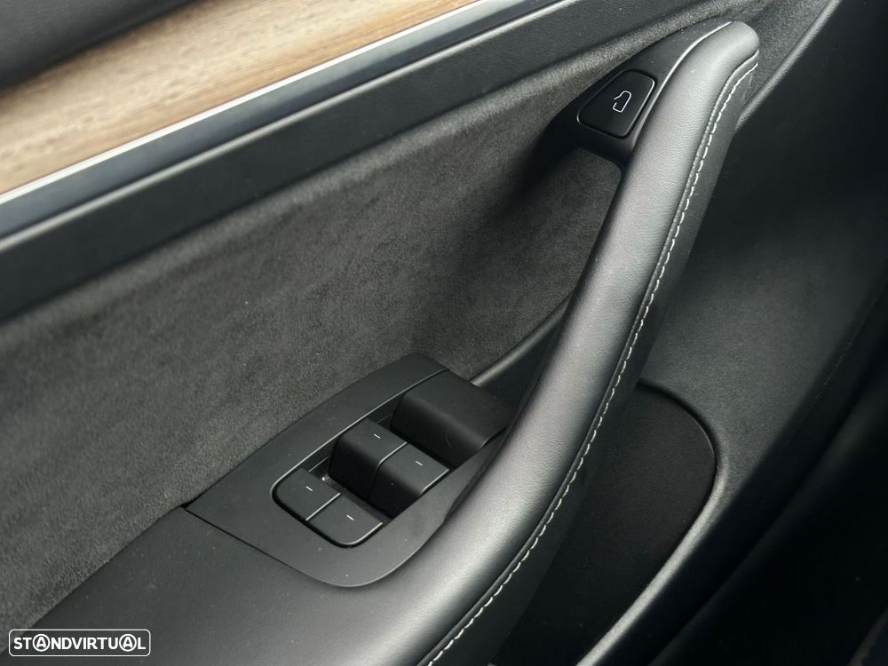 Tesla Model 3 Standard RWD Plus - 16