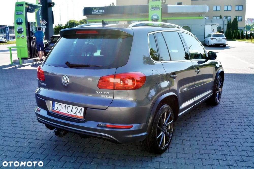 Volkswagen Tiguan 2.0 TDI DPF 4Motion BlueMotion Technology DSG Sport & Style - 5