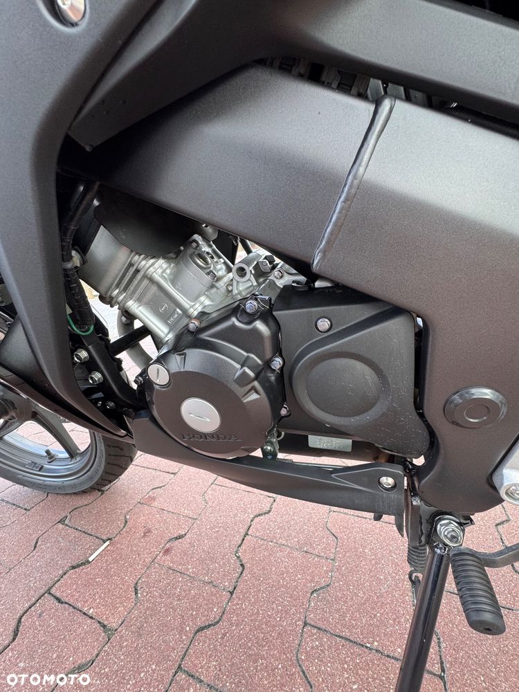 Honda CBR - 8
