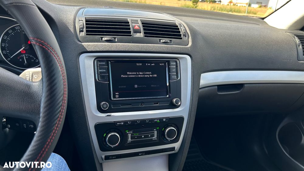 Skoda Octavia Combi 2.0 TDI DPF Ambient 4x4 - 11