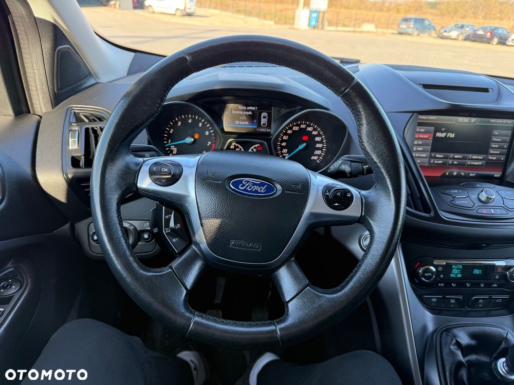 Ford Kuga 1.5 EcoBoost 2x4 Titanium - 28