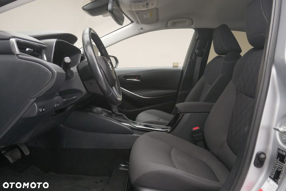 Toyota Corolla - 12
