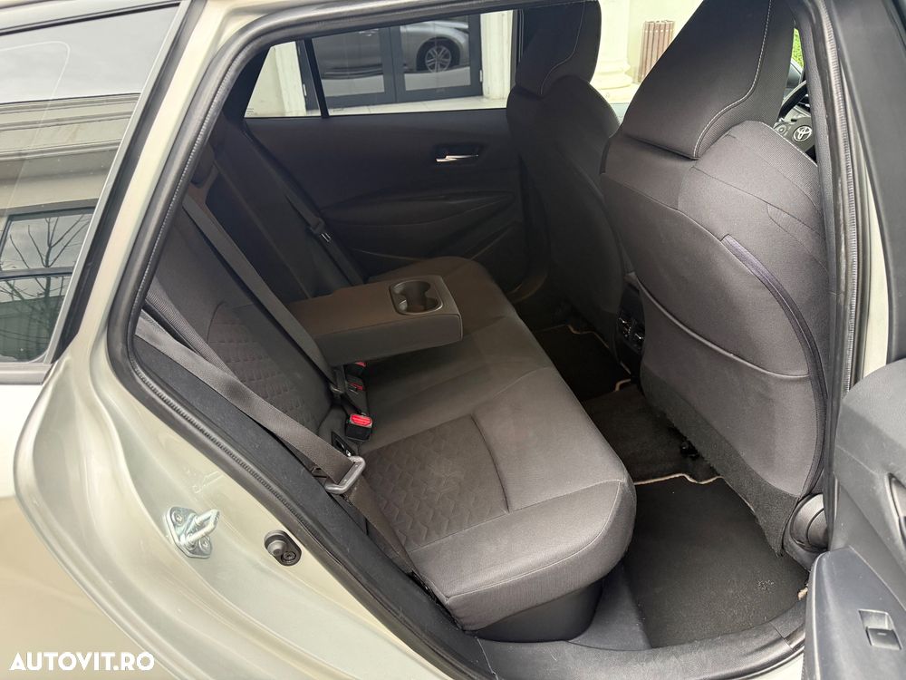 Toyota Corolla 2.0 Hybrid Touring Sports Lounge - 11