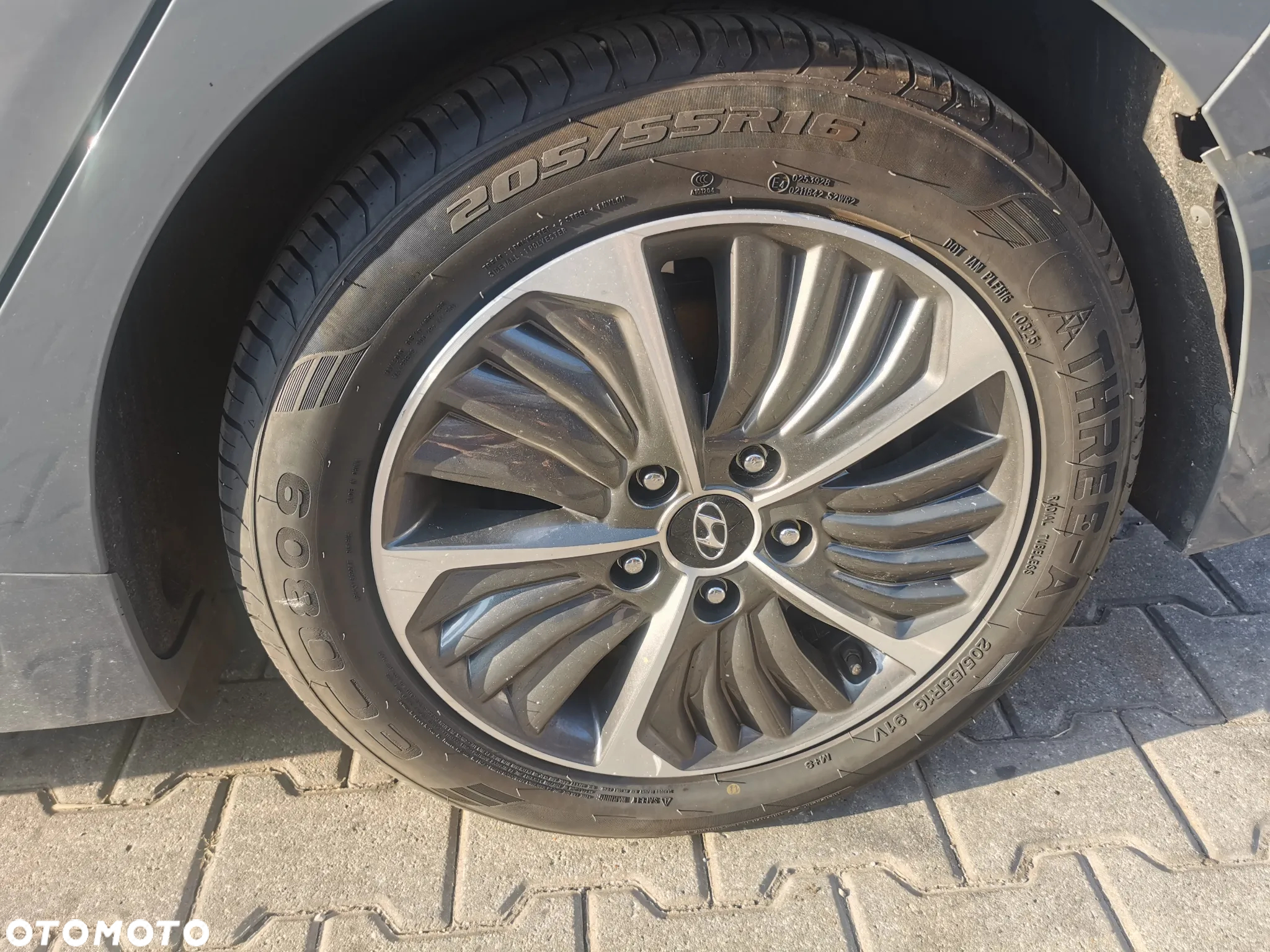 Hyundai IONIQ plug-in hybrid Premium - 38