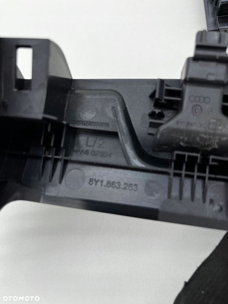 AUDI A3 8Y PANEL STEROWANIA RAMKA DEKOR LED KOMPLET 8Y1863263 8Y0925301 - 8