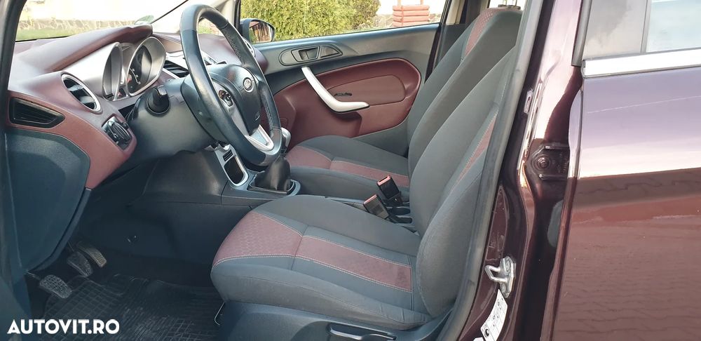 Ford Fiesta 1.25i Titanium - 8