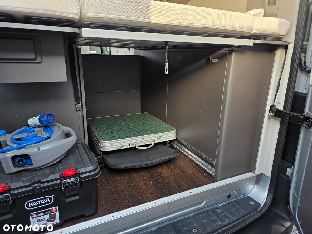 Volkswagen Grand California - 21