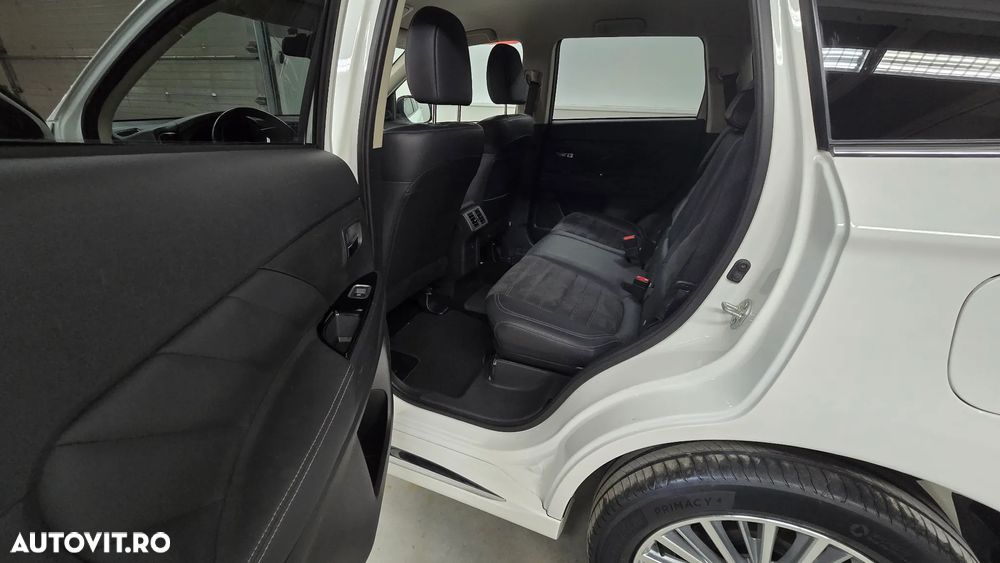 Mitsubishi Outlander PHEV 2.4 L 4X4 Intense - 15