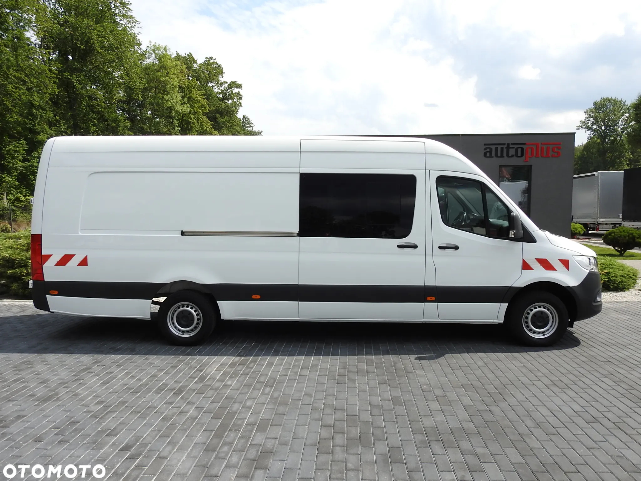 Mercedes-Benz SPRINTER FURGON BRYGADÓWKA 5 MIEJSC TEMPOMAT NAWIGACJA KLIMATYZACJA AUTOMAT 160KM [ 189239 ] - 8