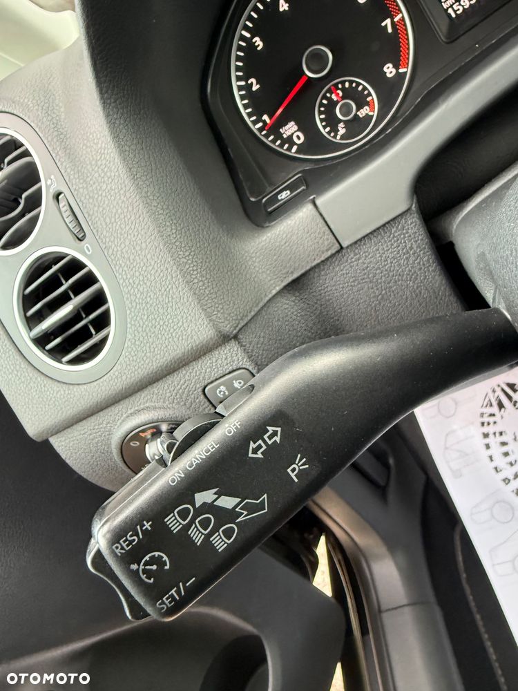 Volkswagen Golf Plus - 24