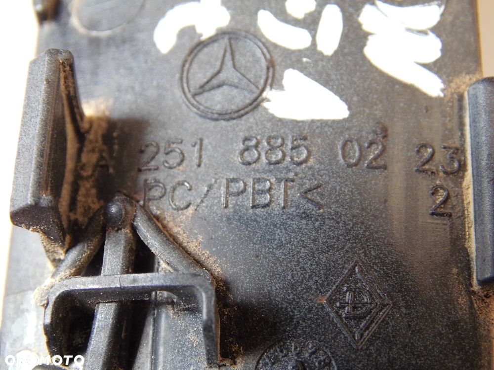 ZAŚLEPKA HAKA ZDERZAKA MERCEDES R W251 TYLNA ORYGINAŁ - 4
