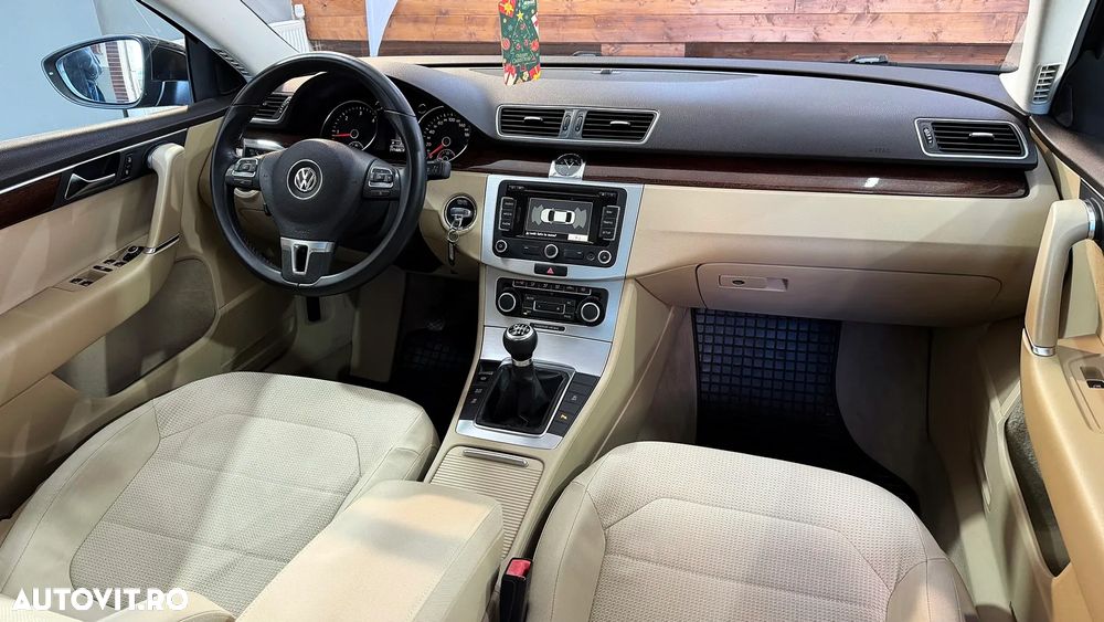 Volkswagen Passat 1.6 TDI BlueMotion Technology Business Edition - 5