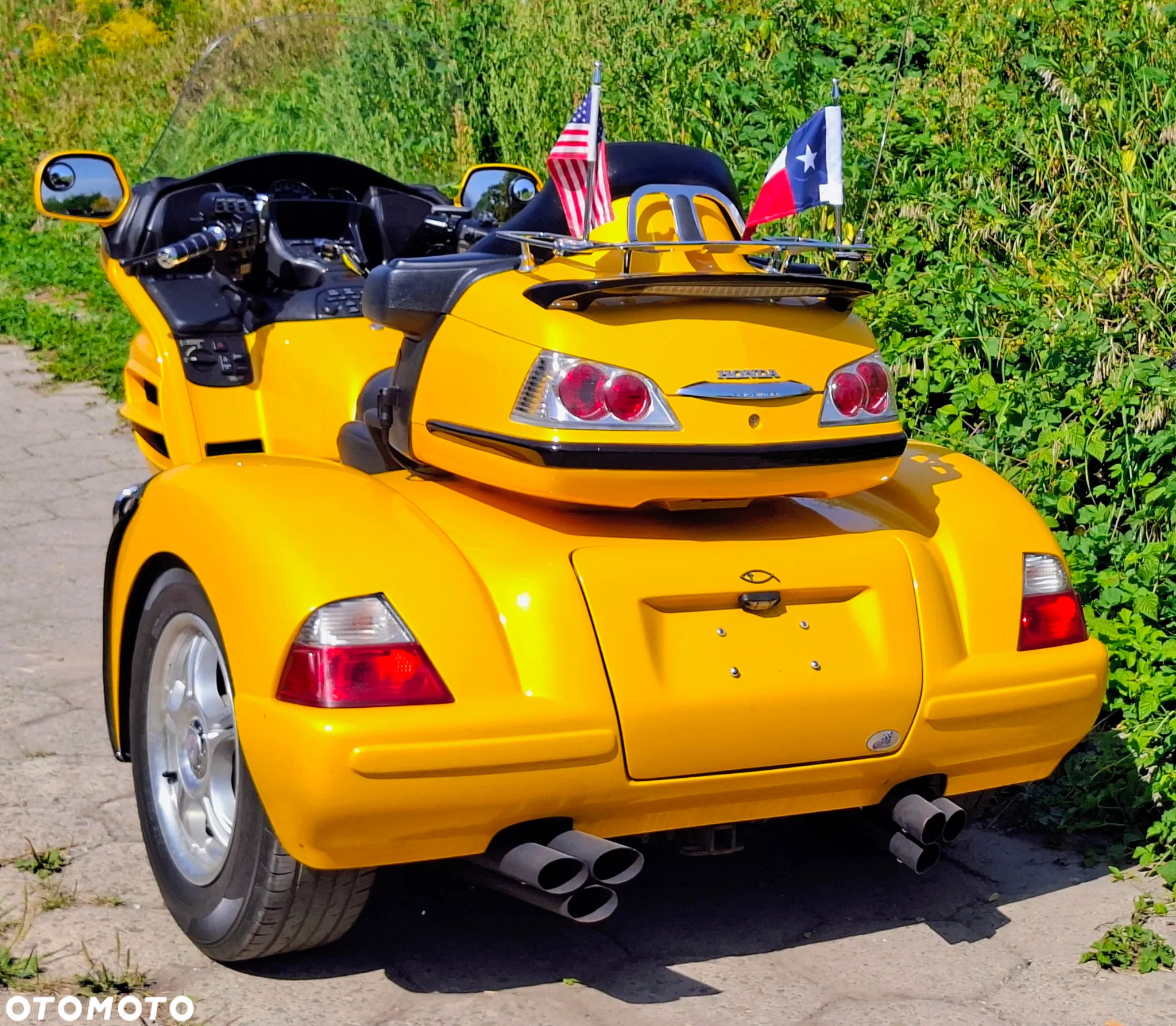 Honda GL - 12