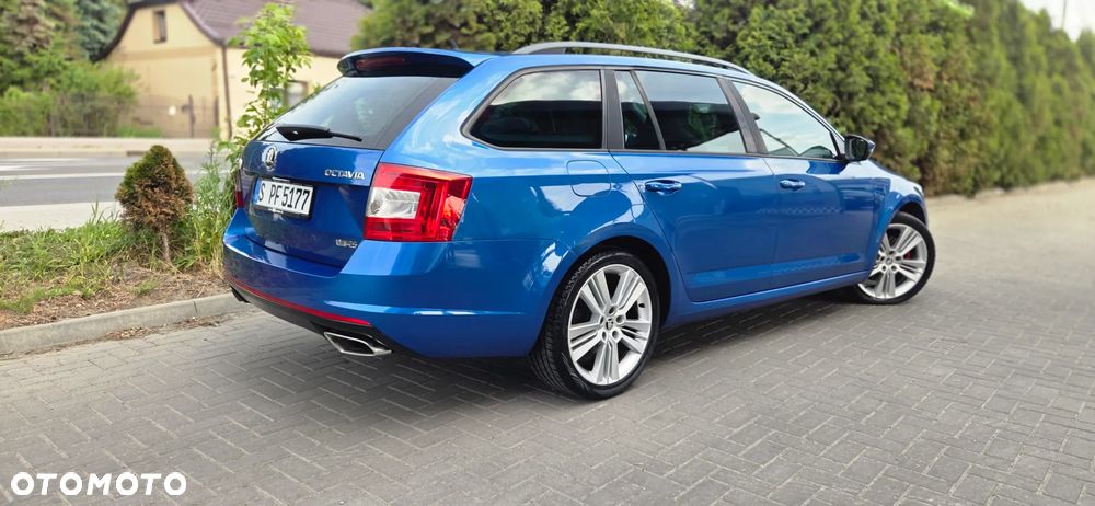 Skoda Octavia 2.0 TDI DSG RS - 12