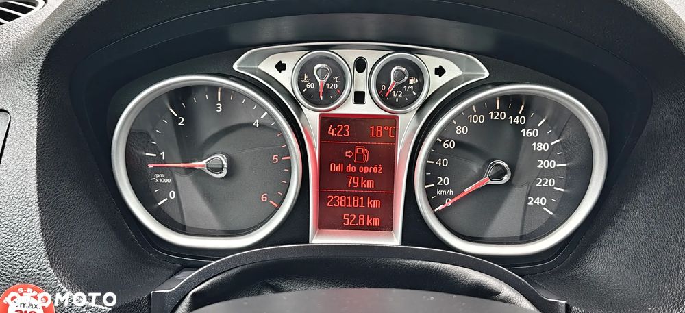 Ford Kuga 2.0 TDCi 4x4 Titanium - 30