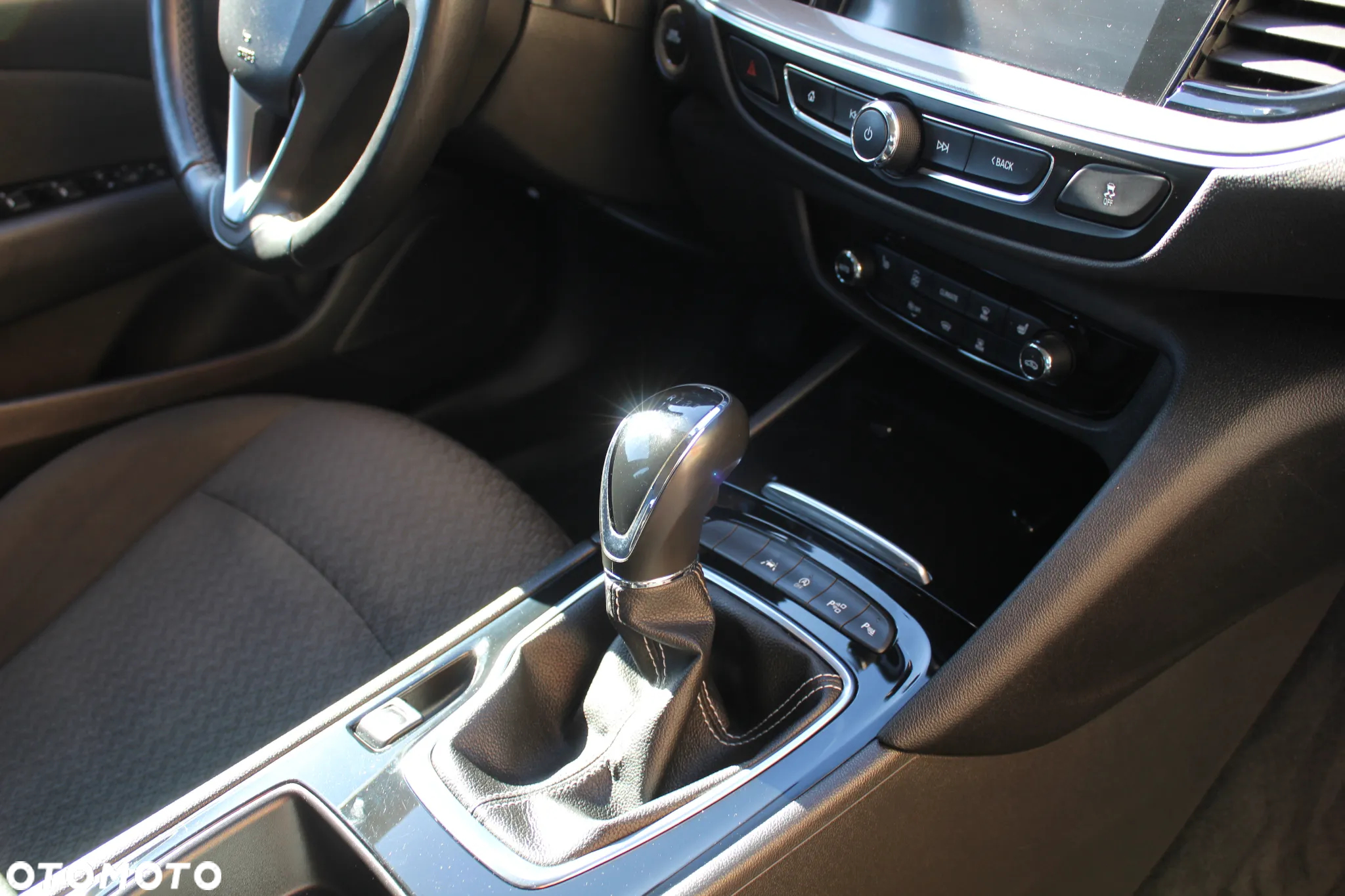 Opel Insignia - 23