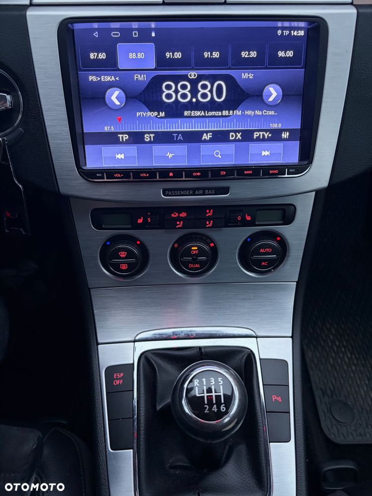 Volkswagen Passat 2.0 TDI DPF Comfortline - 10