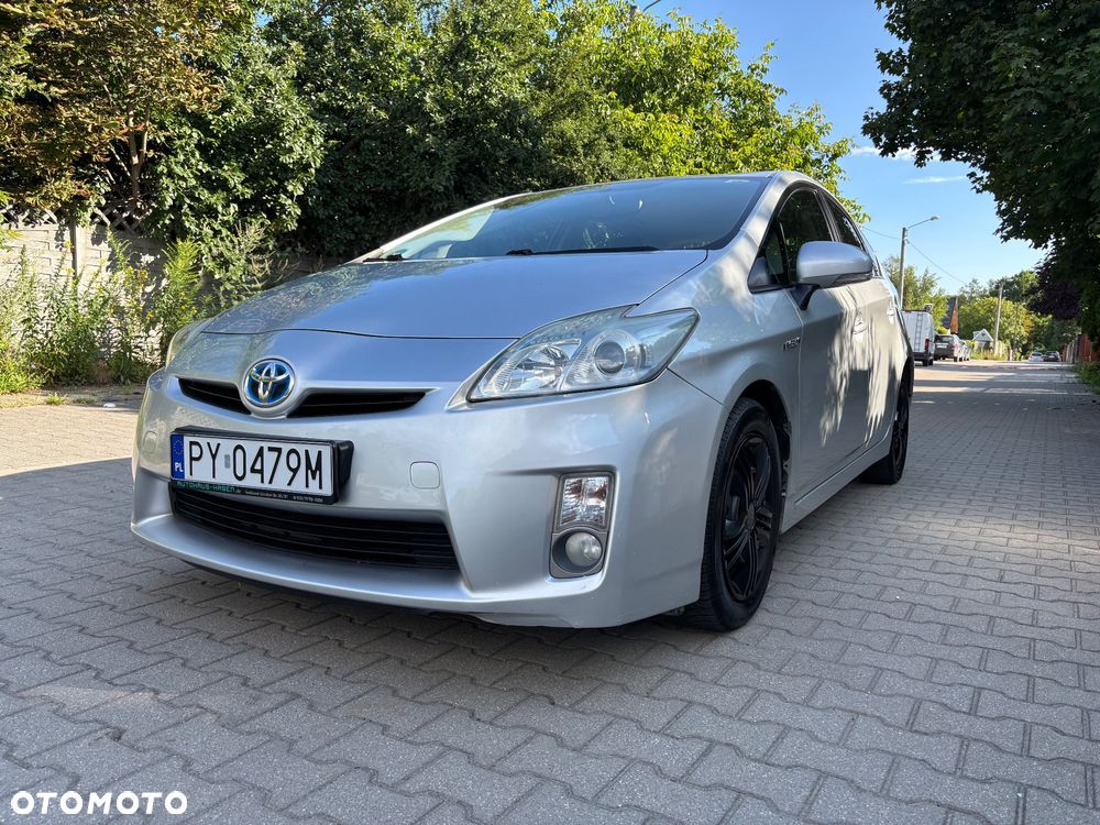 Toyota Prius 1.8 HSD Prestige - 1