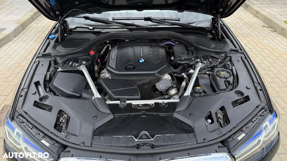 BMW Seria 5 520d xDrive Aut. Sport Line - 12