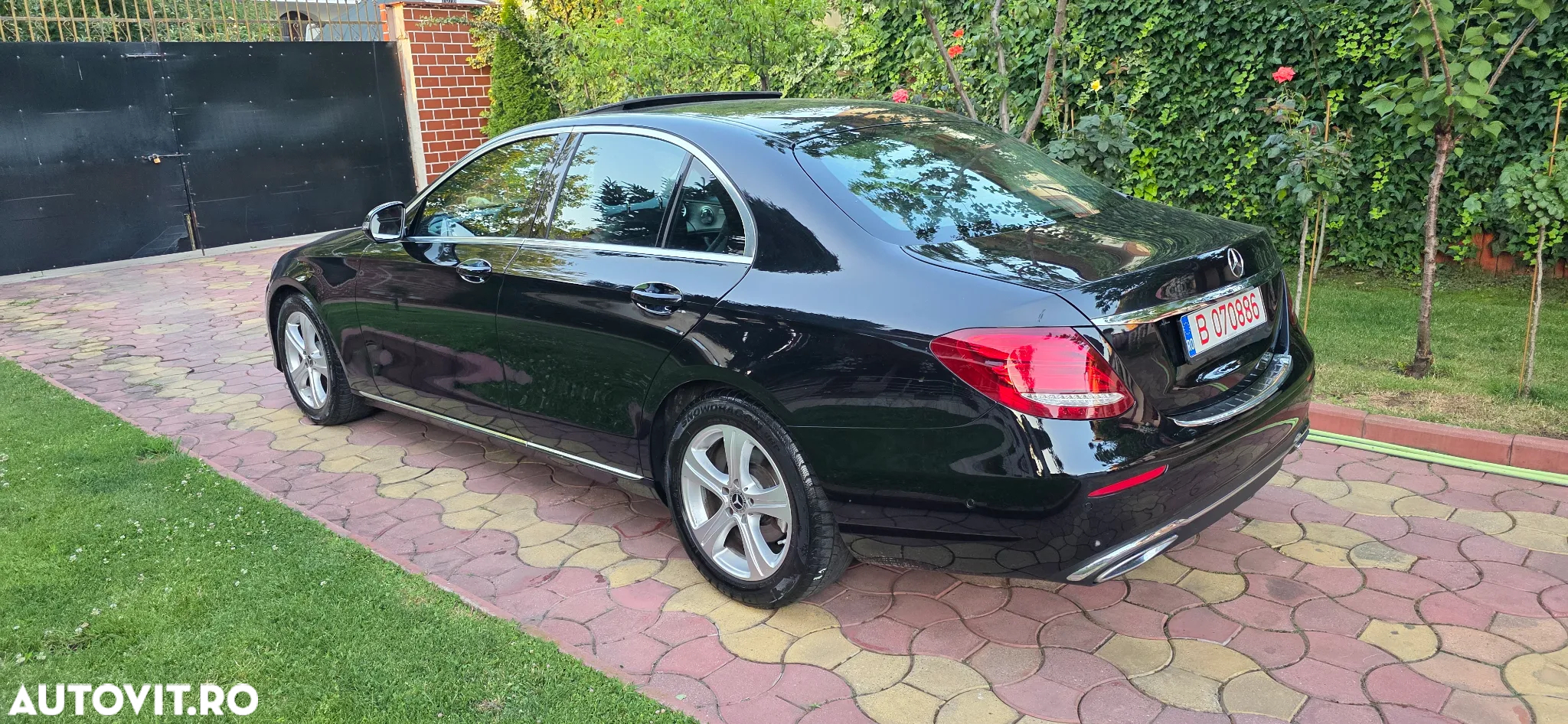 Mercedes-Benz E 200 d 9G-TRONIC AMG Line - 5