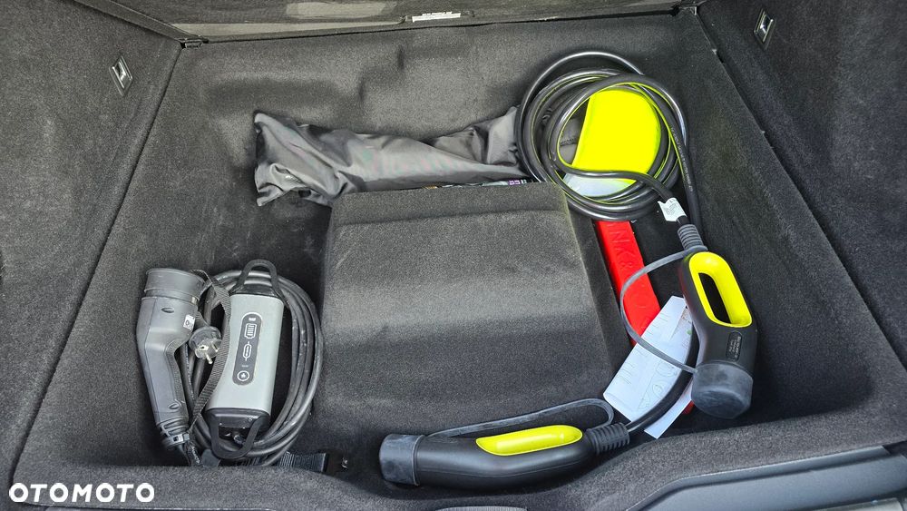 Lynk & Co 01 PHEV - 38