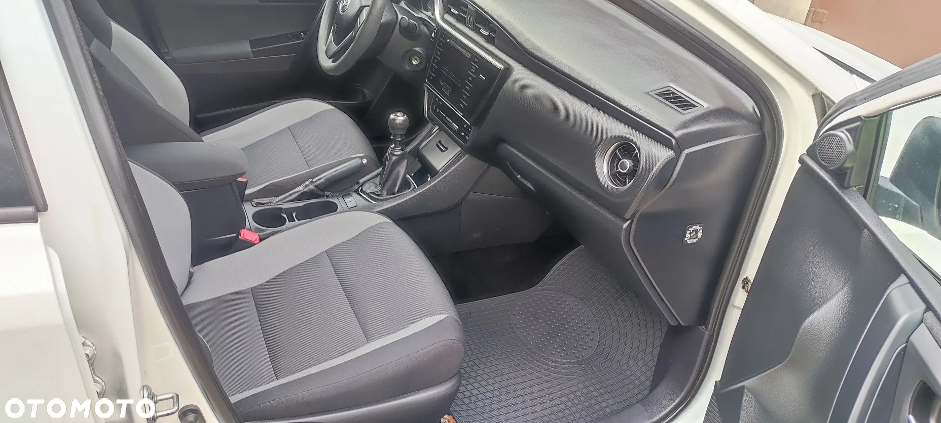 Toyota Auris 1.33 VVT-i Active - 9
