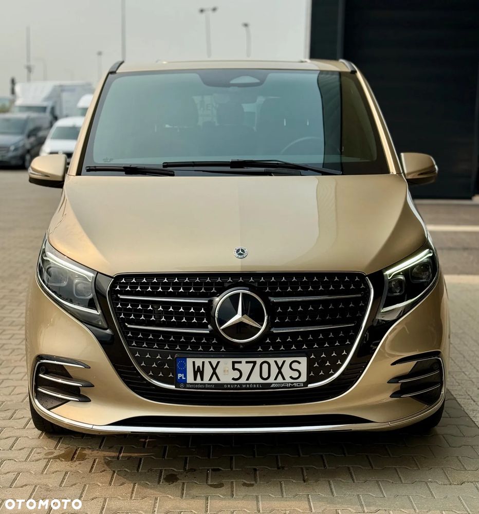 Mercedes-Benz Klasa V - 2